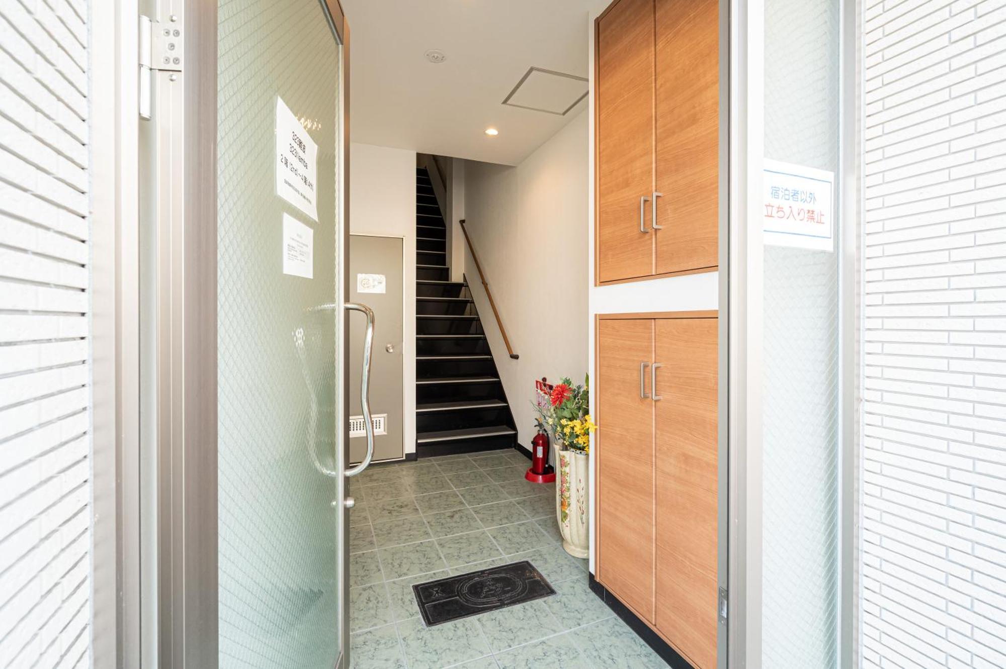 323 Namba -4f Apartment